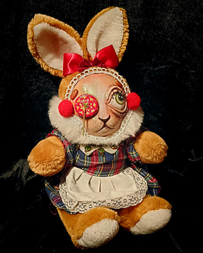 Macey - 40cm - 175 USD