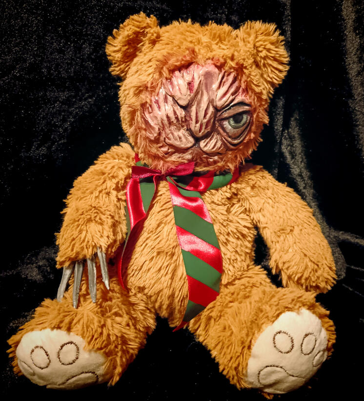 Teddy Krueger - 30cm - 120 USD